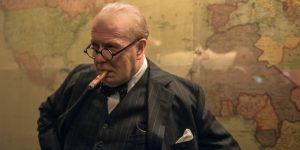 Gary Oldman i "Darkest Hour" foto