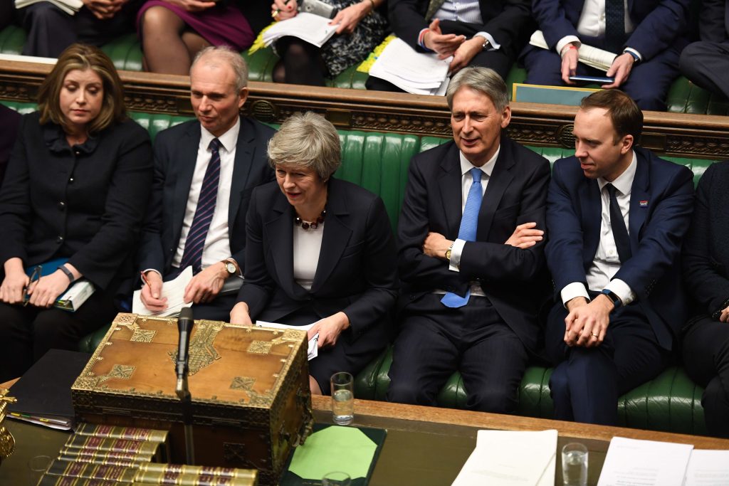 Theresa May i Parlamentet. Foto